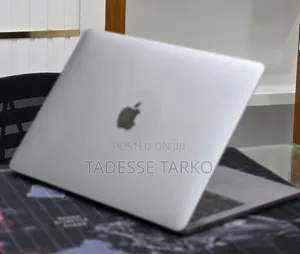 New Laptop Apple MacBook Pro 2017 16GB Intel Core i5 SSD 512GB