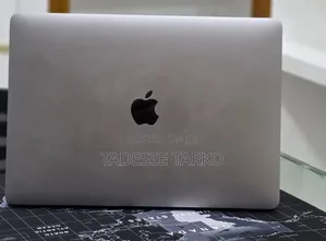 New Laptop Apple MacBook Pro 2017 16GB Intel Core i5 SSD 512GB