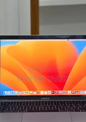 New Laptop Apple MacBook Pro 2017 16GB Intel Core i5 SSD 512GB