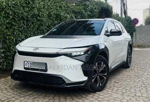 Toyota bZ4X 2023 White