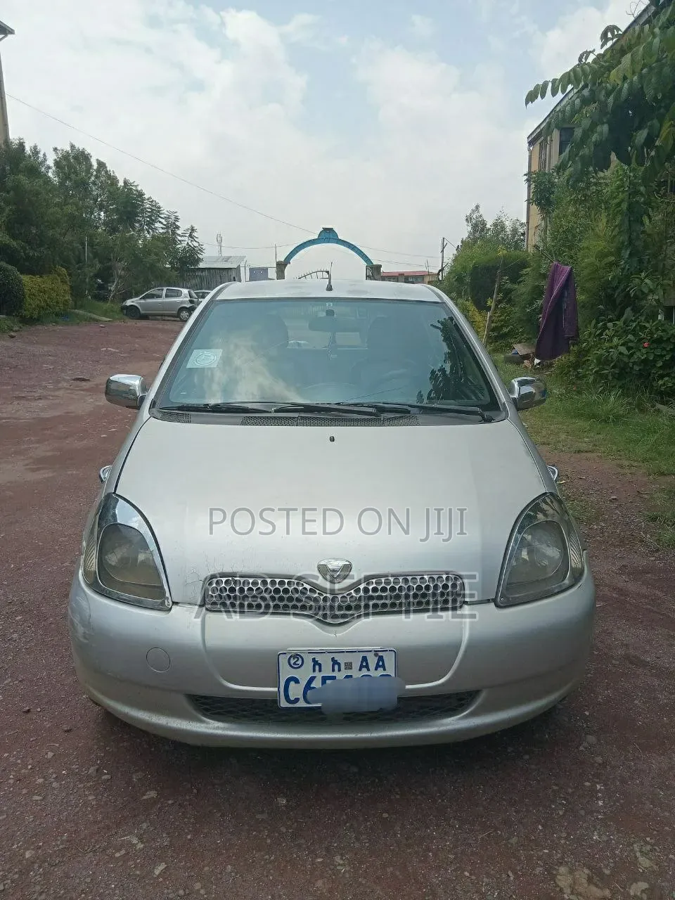 Toyota Vitz 2001 Silver