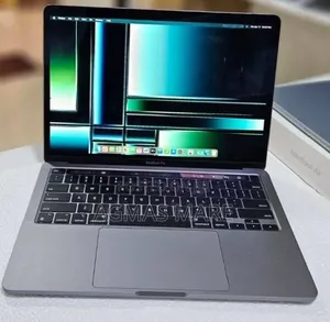 New Laptop Apple MacBook Pro 2021 M1 8GB Apple M2 SSD 256GB