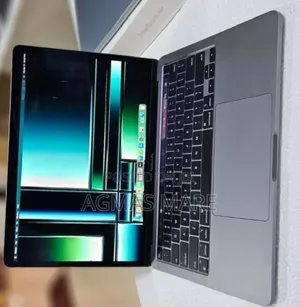 New Laptop Apple MacBook Pro 2021 M1 8GB Apple M2 SSD 256GB