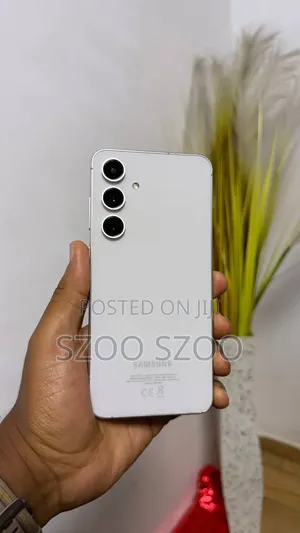 New Samsung Galaxy S24 FE 256 GB White