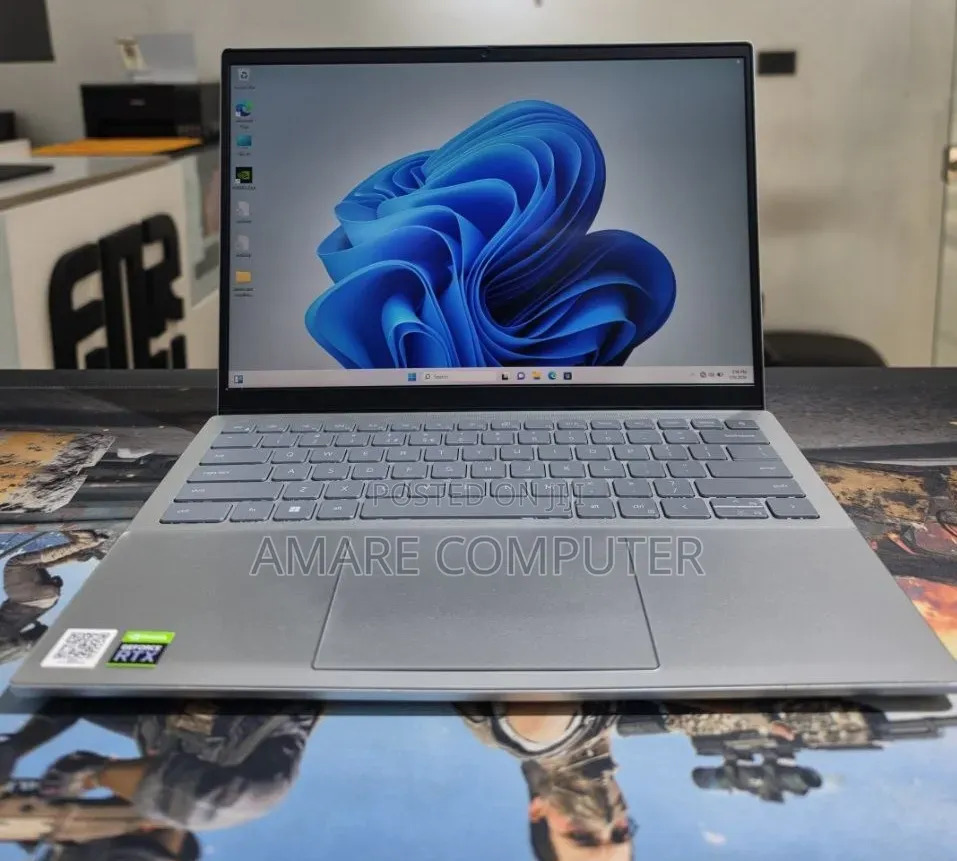 New Laptop Dell Inspiron 15 16GB Intel Core i7 SSD 512GB