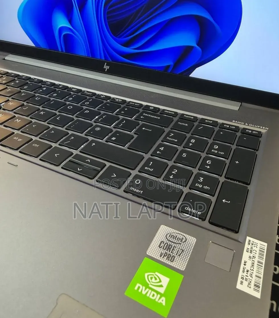New Laptop HP ZBook Firefly 14 G7 16GB Intel Core i7 SSD 512GB