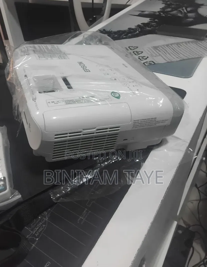 Epson EB-39 Projector