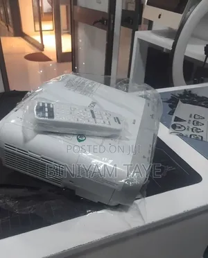 Epson EB-39 Projector