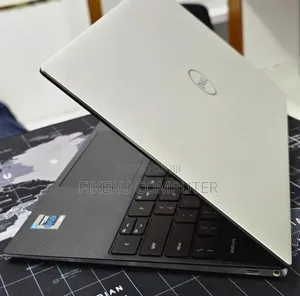 New Laptop Dell XPS 13 16GB Intel Core i7 SSD 512GB