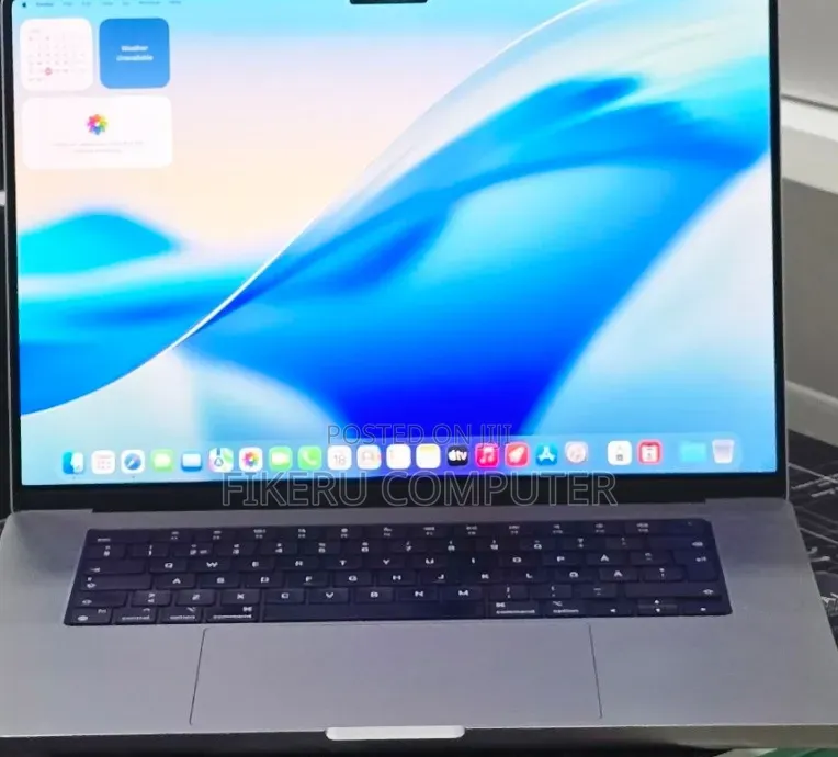 New Laptop Apple MacBook Pro 2021 M1 Max 64GB Apple M1 Max SSD 1T