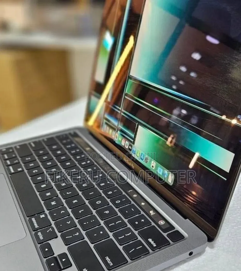 New Laptop Apple MacBook Air 2022 M2 8GB Apple M2 SSD 256GB