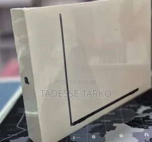 New Laptop Apple MacBook Air 2022 M2 8GB Apple M2 SSD 256GB