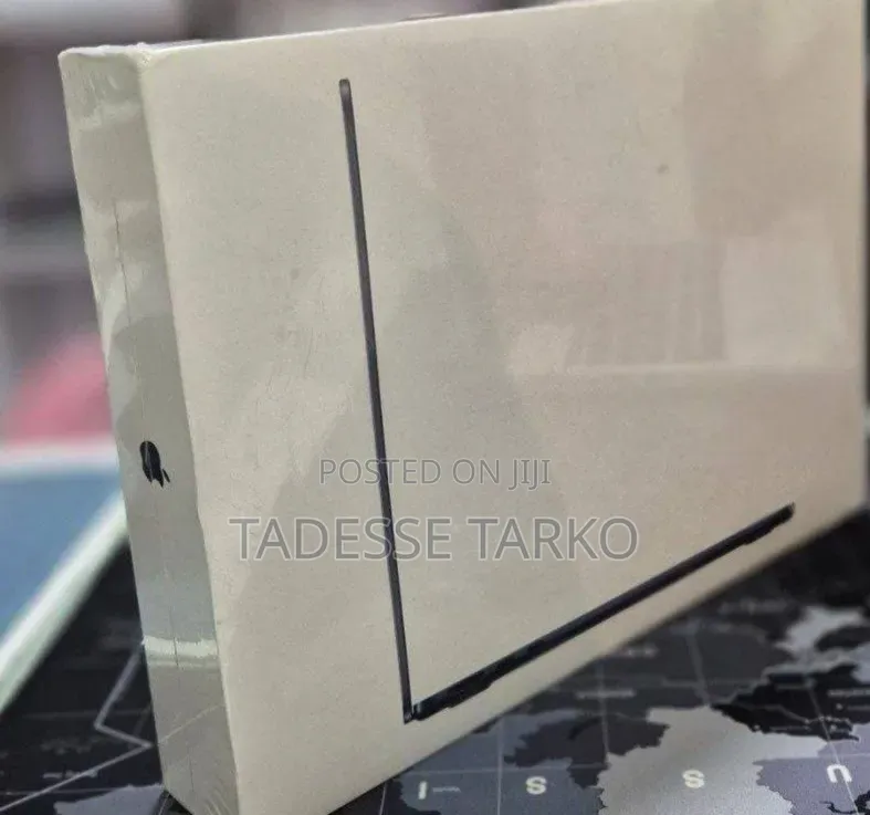 New Laptop Apple MacBook Air 2022 M2 8GB Apple M2 SSD 256GB