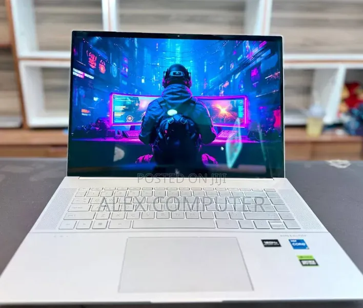 New Laptop HP Envy 16 Gaming 16-h1023dx 16GB Intel Core i7 SSD 512GB