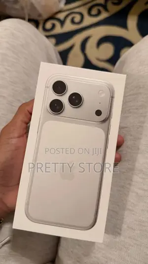 New Apple iPhone 17 Pro Max 256 GB Silver