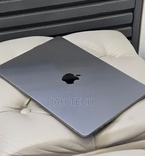 New Laptop Apple MacBook Air 2022 M2 8GB Apple M2 SSD 256GB