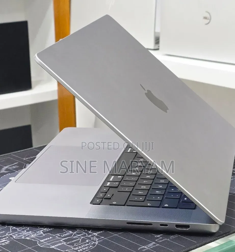 New Laptop Apple MacBook Pro 2021 M1 Max 64GB Apple M1 Max SSD 1T