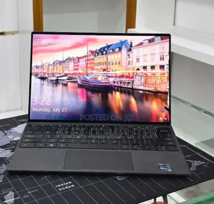 New Laptop Dell XPS 13 16GB Intel Core i7 SSD 512GB