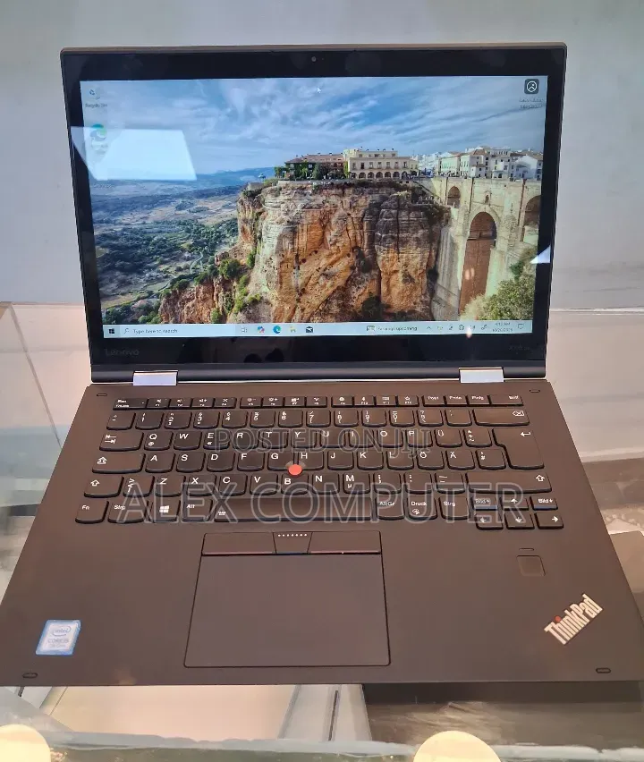 New Laptop Lenovo ThinkPad X1 Yoga 8GB Intel Core i5 SSD 512GB