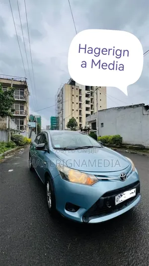Toyota Yaris 2014 Blue