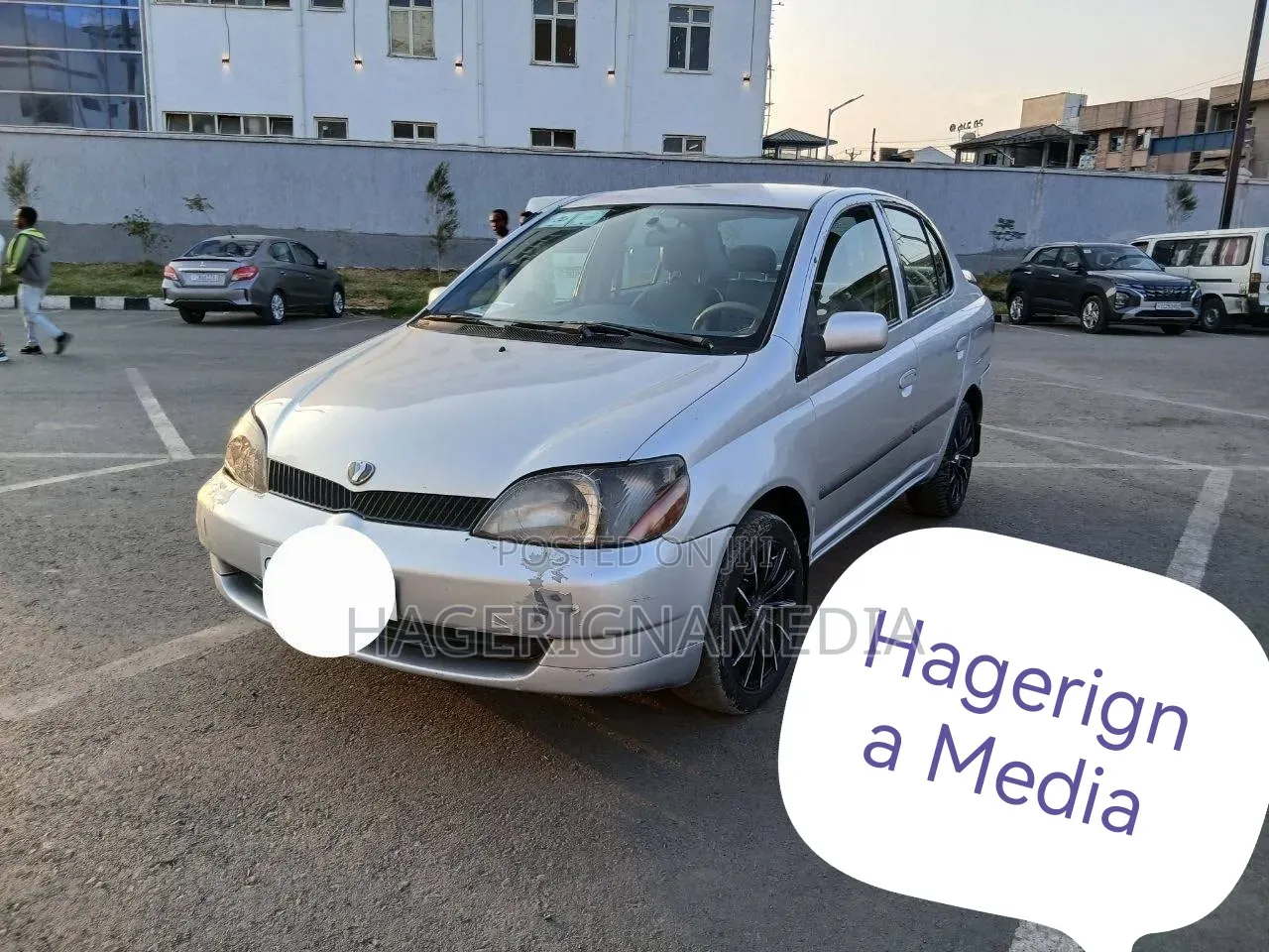 Toyota Platz 2001 Silver