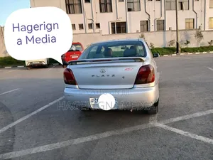 Toyota Platz 2001 Silver
