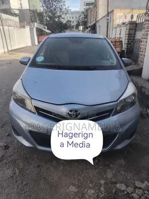 Toyota Yaris 2012 Blue