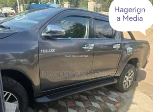 Toyota Hilux 2020 Black