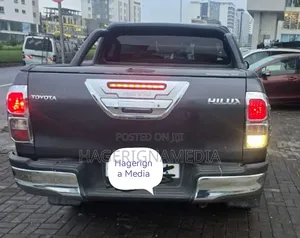 Toyota Hilux 2020 Black