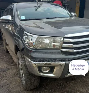 Toyota Hilux 2017 Black