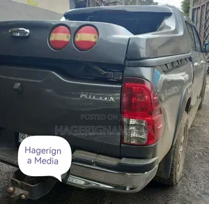 Toyota Hilux 2017 Black