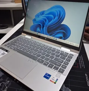 New Laptop HP Envy x360 8GB Intel Core i5 SSD 512GB