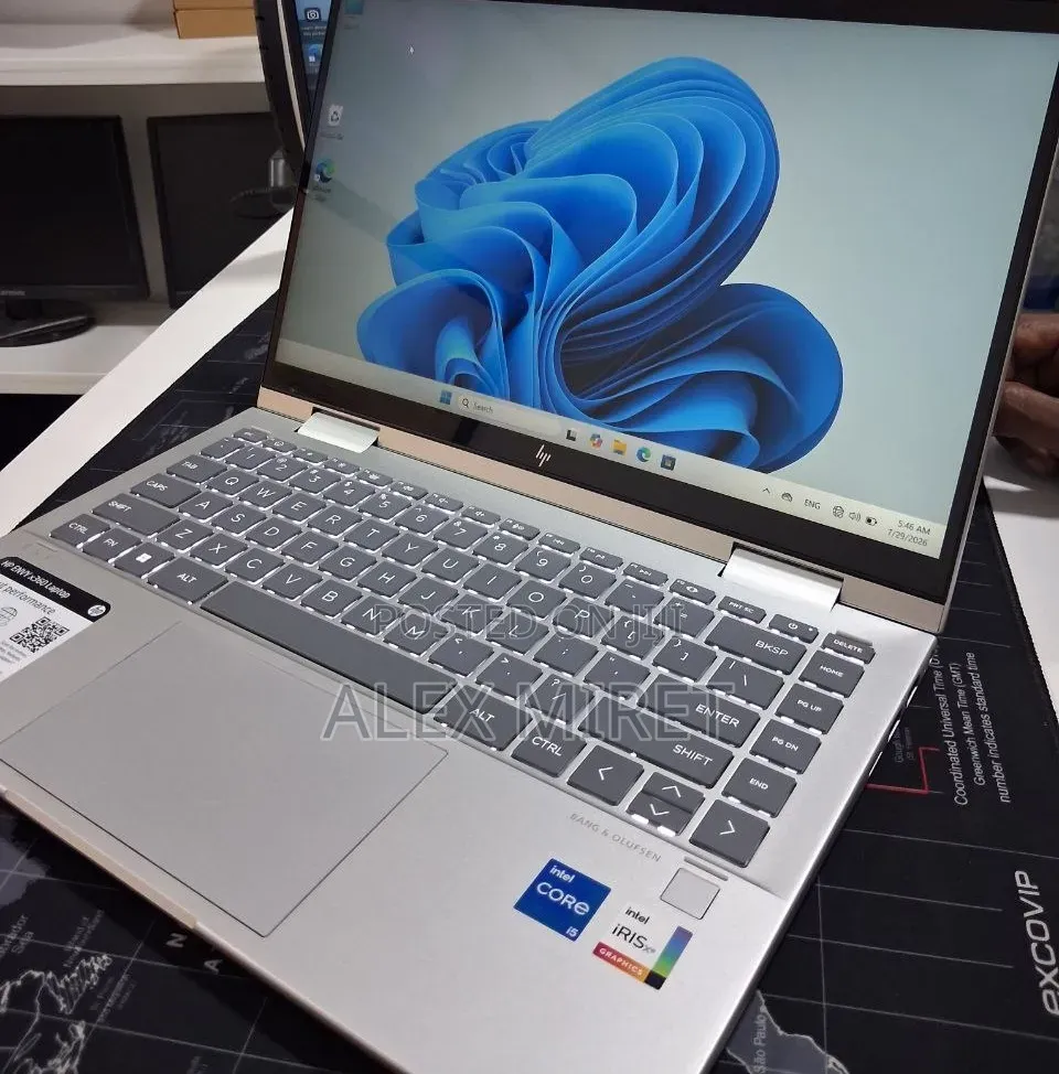 New Laptop HP Envy x360 8GB Intel Core i5 SSD 512GB