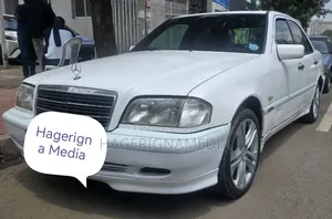 Mercedes-Benz C180 2001 White
