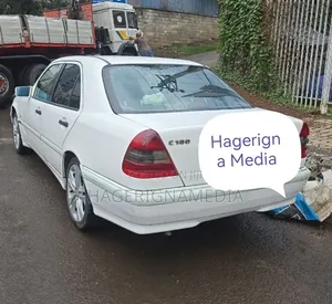 Mercedes-Benz C180 2001 White