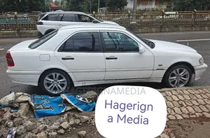 Mercedes-Benz C180 2001 White