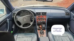 Mercedes-Benz C180 2001 White