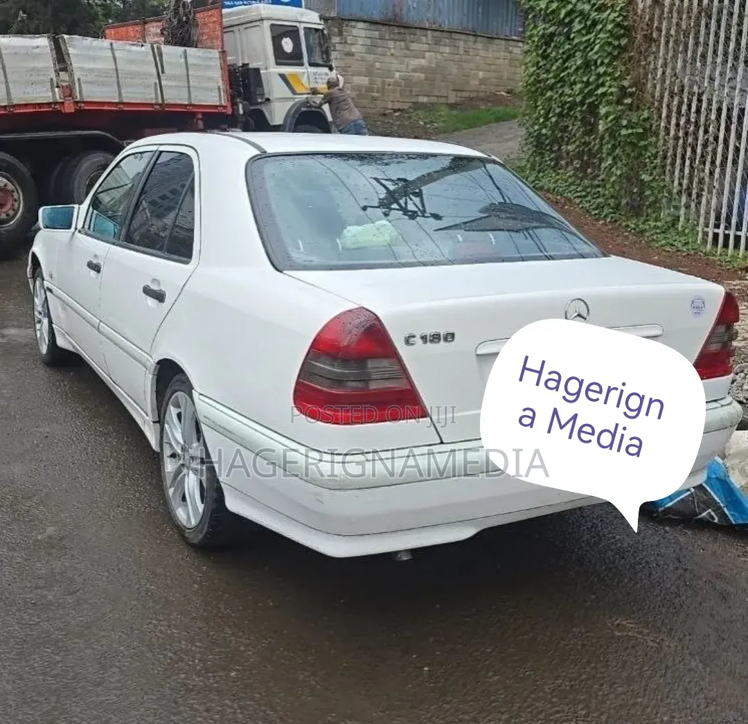 Mercedes-Benz C180 2001 White