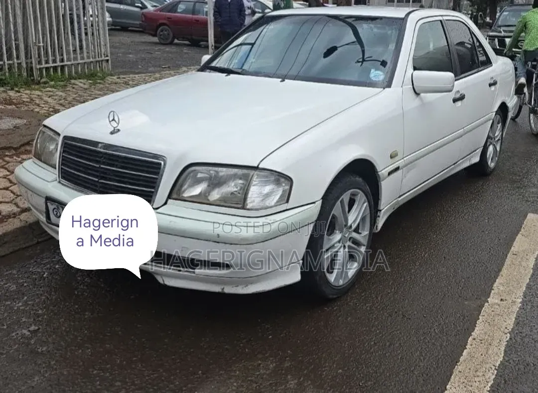 Mercedes-Benz C180 2001 White