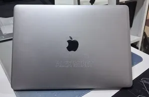 New Laptop Apple MacBook 8GB Intel Core i5 SSD 128GB