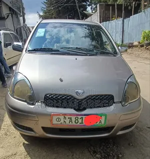 Toyota Vitz 2003