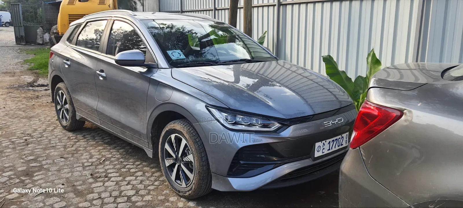 BYD E2 43 kWh 94 hp FWD 2025 Gray