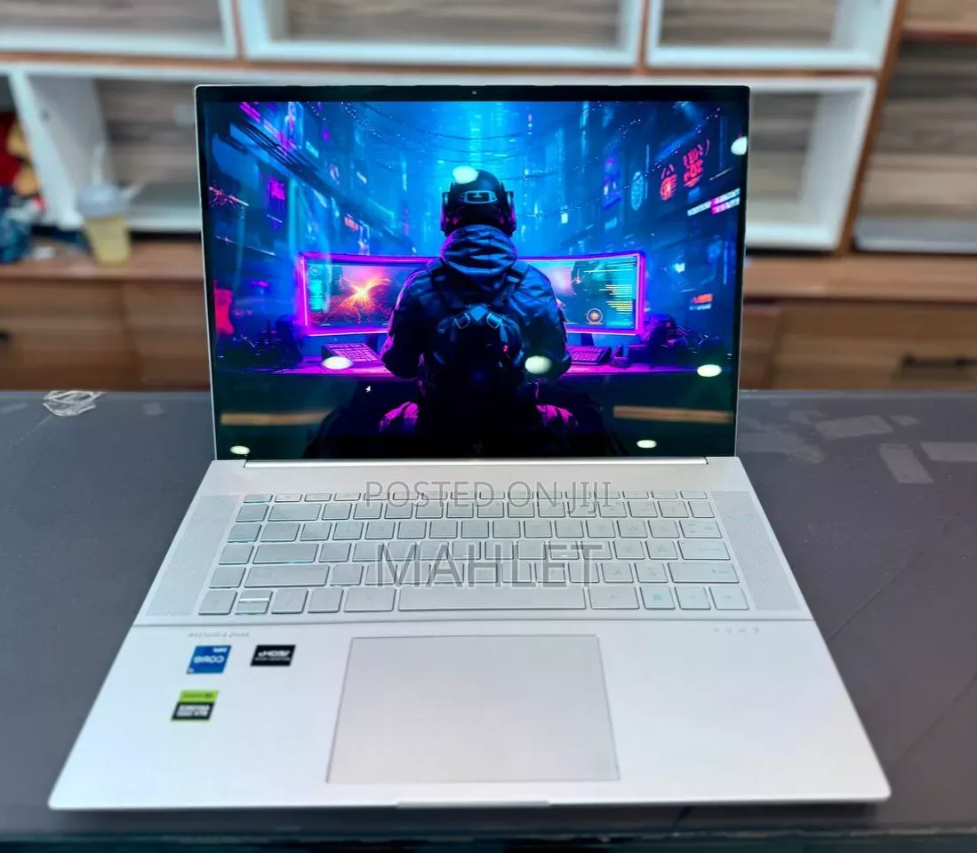 New Laptop HP Envy x360 12GB Intel Core i7 SSD 512GB