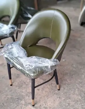 Modern Leather Café Chair/ዘመናዊ የሌዘር ና የጨርቅ የካፌ ወንበር