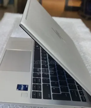 New Laptop HP EliteBook 840 G9 16GB Intel Core i5 SSD 512GB