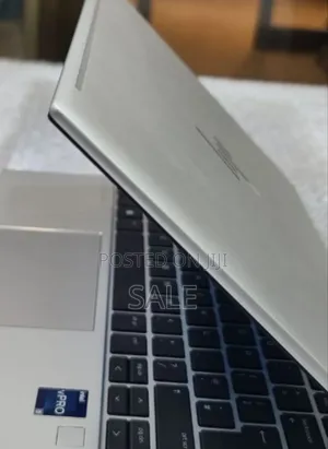 New Laptop HP EliteBook 840 G9 16GB Intel Core i5 SSD 512GB