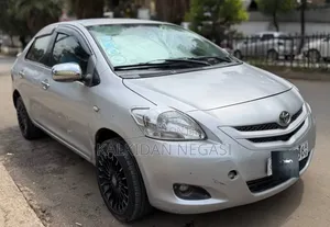 Toyota Yaris 2007 Gray
