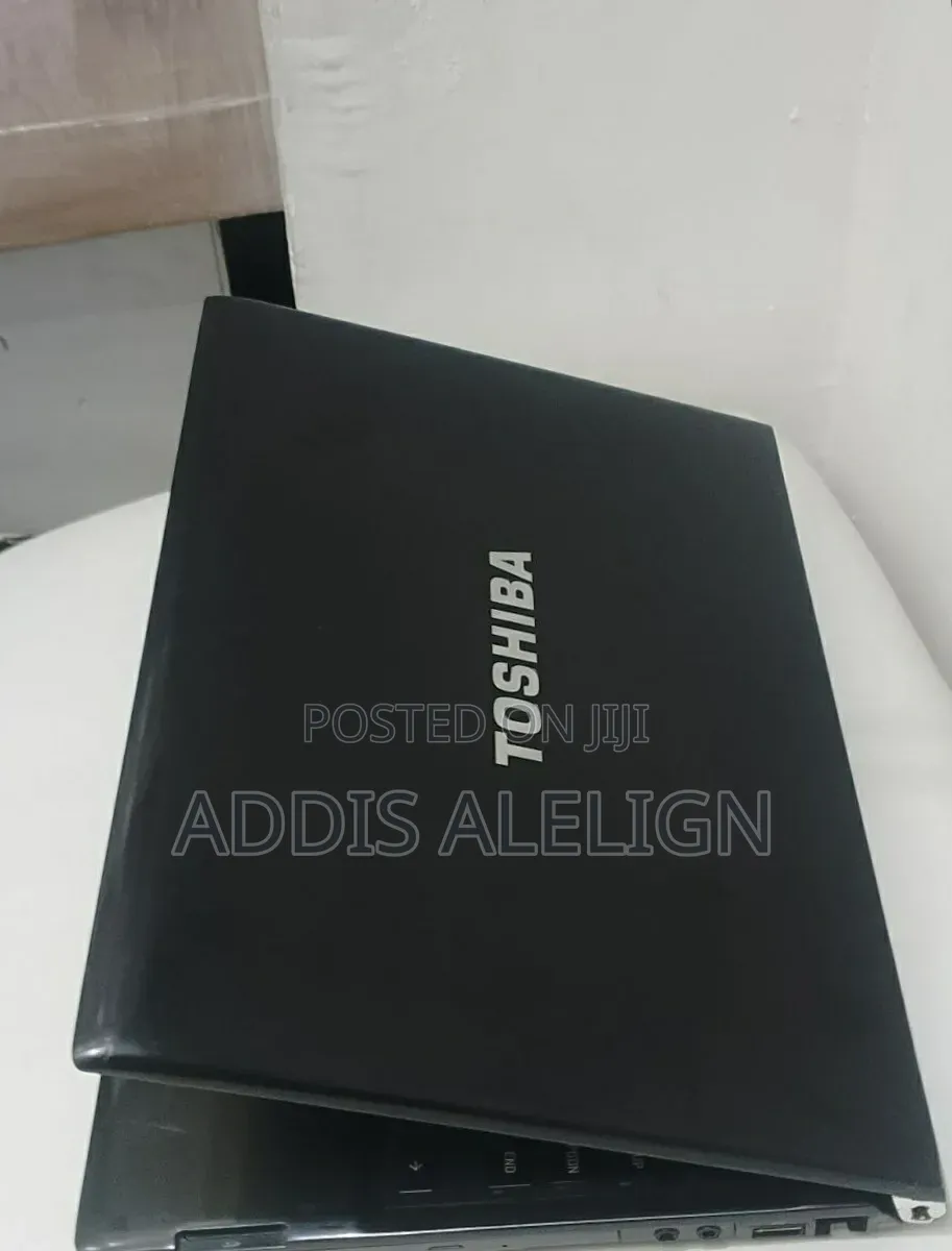Laptop Toshiba Satellite C55 4GB Intel Core i5 HDD 500GB