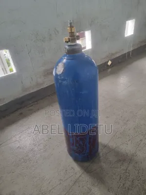 Portable O2 Cylinders With Precise Pressure Regulator Accessoriesl