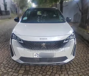 Peugeot 5008 2022 White